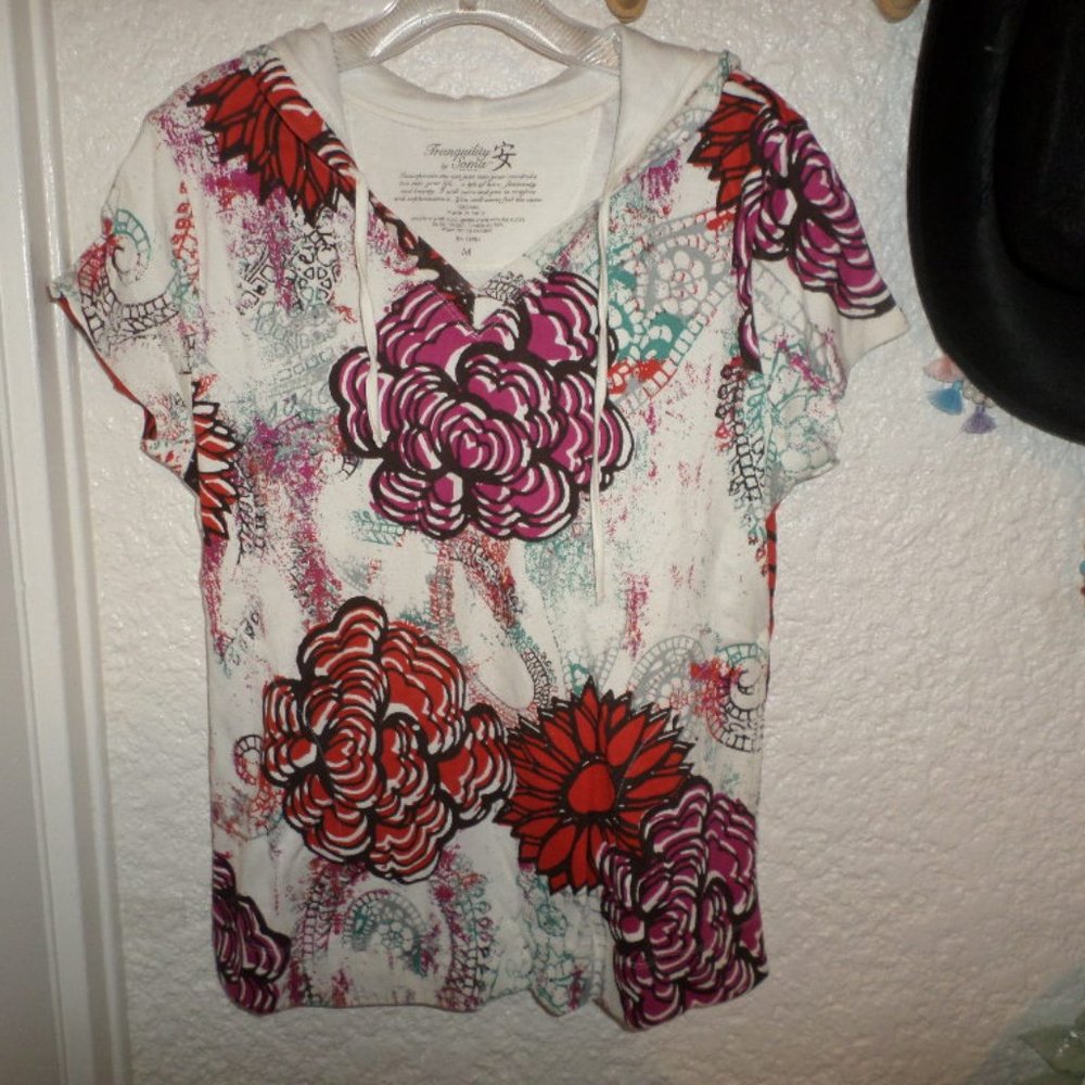 Tranquility by Soma Hooded Short Sleeve Tee Top M